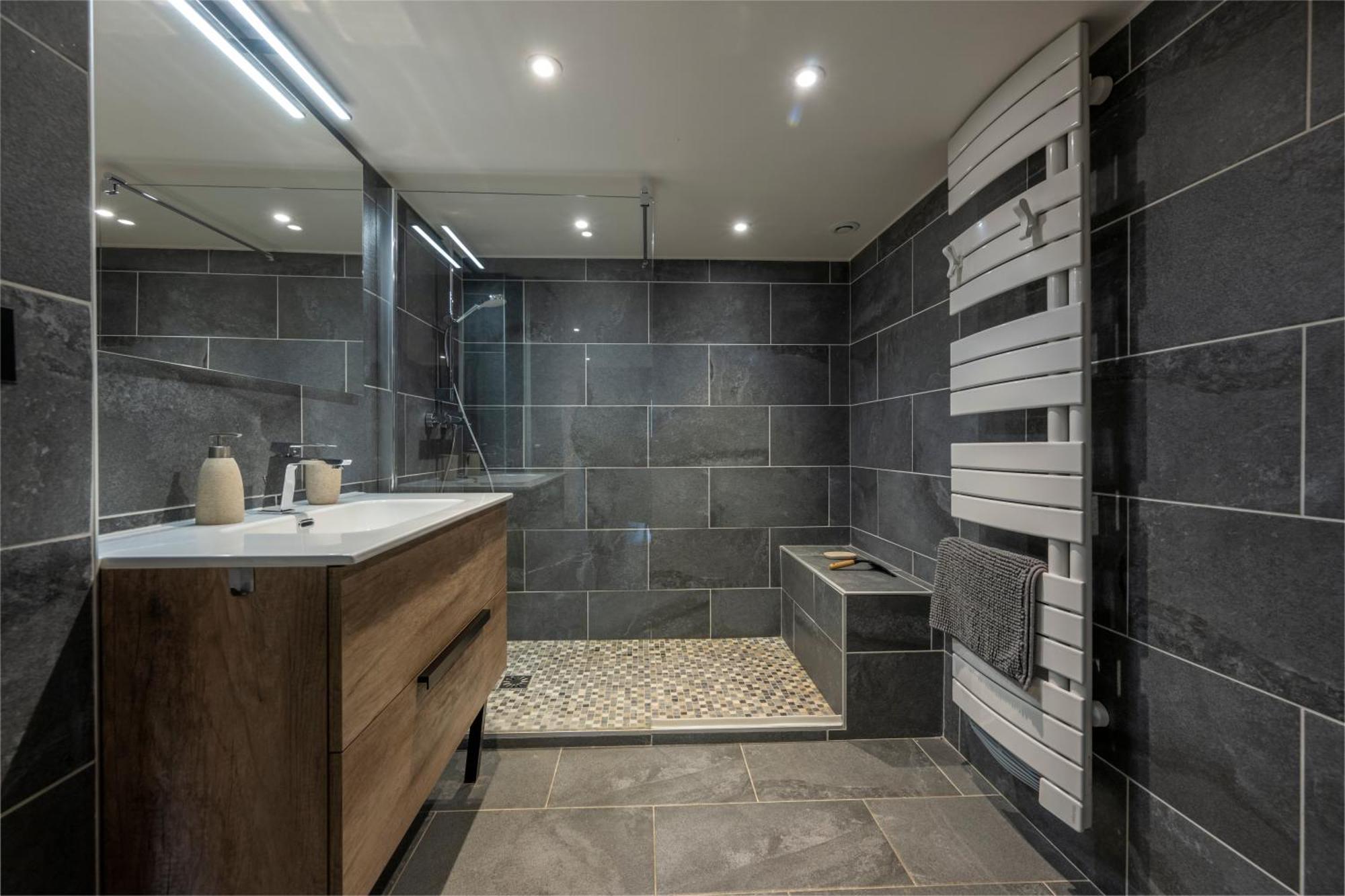 Superbe Loft - Situ Sur La Place Centrale Barcelonnette Eksteriør billede