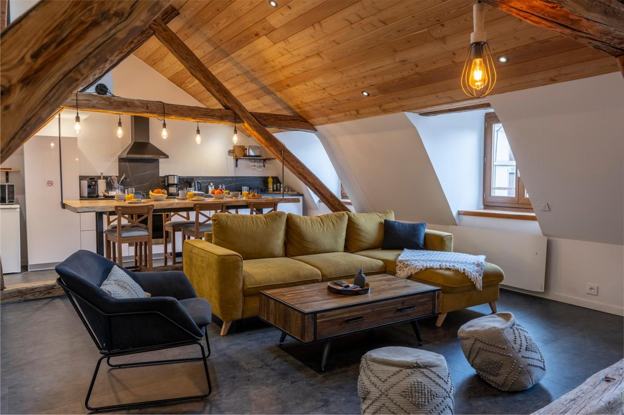 Superbe Loft - Situ Sur La Place Centrale Barcelonnette Eksteriør billede