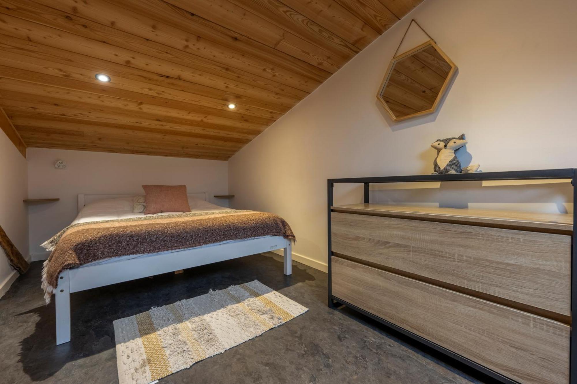 Superbe Loft - Situ Sur La Place Centrale Barcelonnette Eksteriør billede