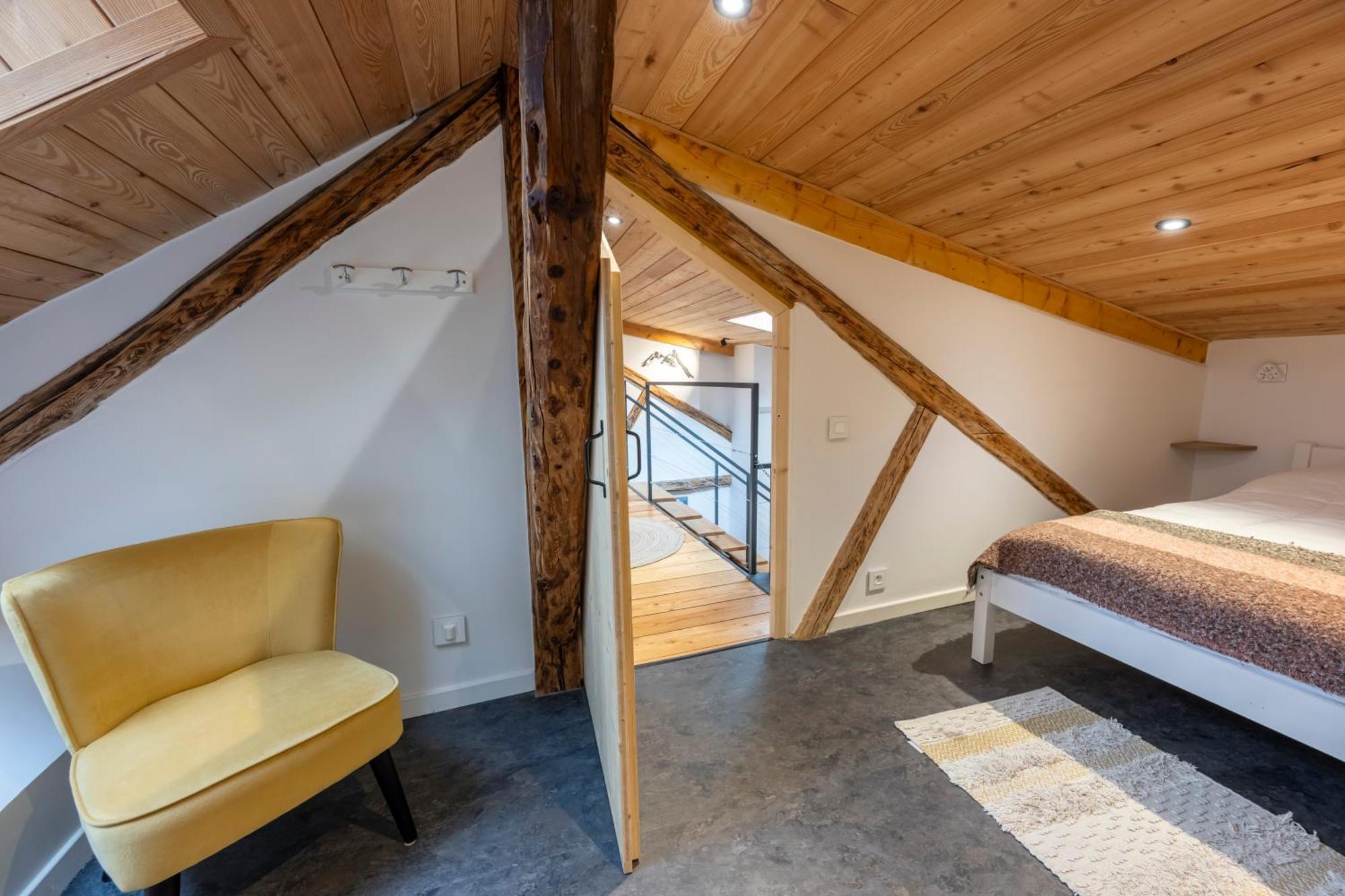 Superbe Loft - Situ Sur La Place Centrale Barcelonnette Eksteriør billede
