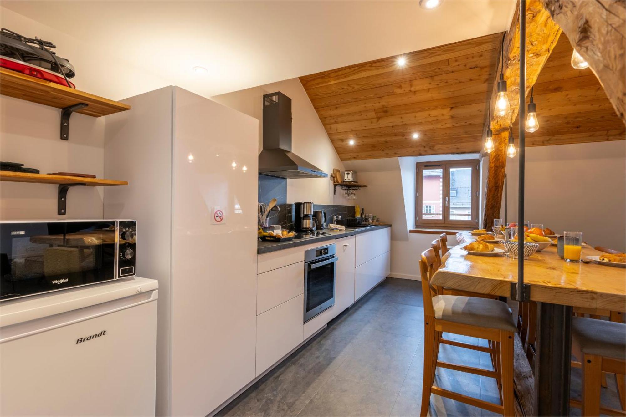 Superbe Loft - Situ Sur La Place Centrale Barcelonnette Eksteriør billede